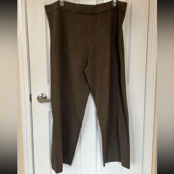 MarlaWynne 3X Rib Detail Sweater Knit Pant - Picture 1 of 3